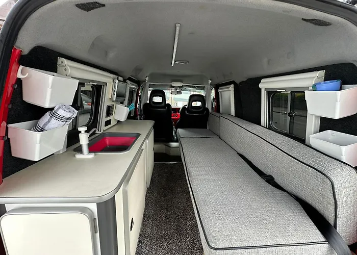 Campingplads Retro Camper Hire Discover Ireland Dublin
