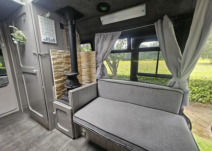 Campingplads Retro Camper Hire Discover Ireland Dublin