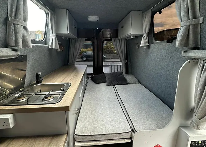 Retro Camper Hire Discover Ireland * Dublin