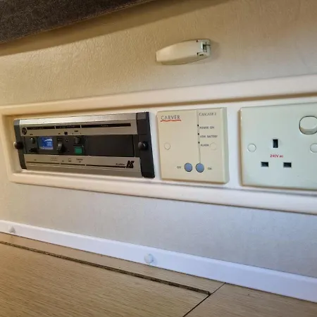 Retro Camper Hire Discover Ireland Kamp alanı