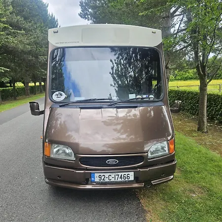 Retro Camper Hire Discover Ireland דבלין