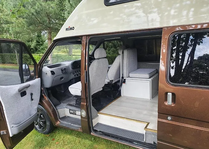 Retro Camper Hire Discover Ireland * Dublin