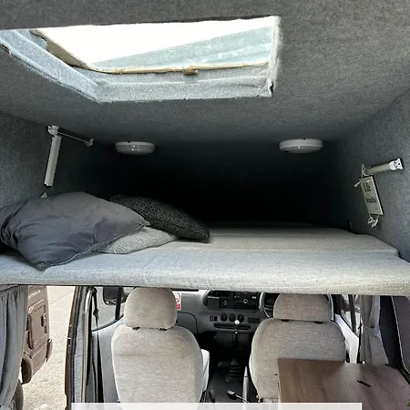 Retro Camper Hire Discover Ireland 营地 *