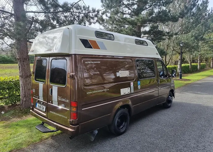 Retro Camper Hire Discover Ireland אתר קמפינג *
